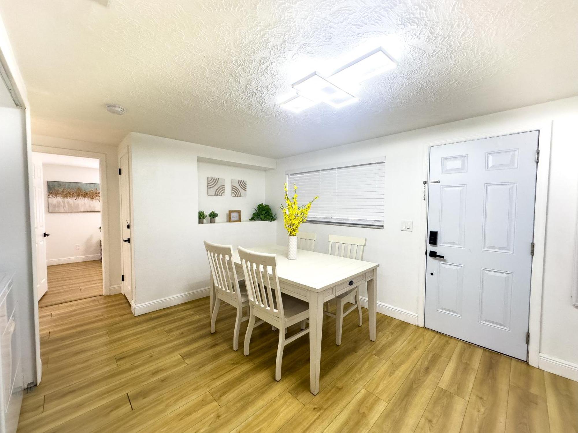 Beautiful And Relaxing 3 Bedrooms 2 Kings Beds 坦帕 外观 照片